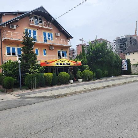 Holiday Урошевац Экстерьер фото
