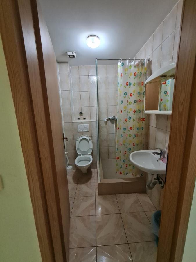 Holiday Урошевац Экстерьер фото