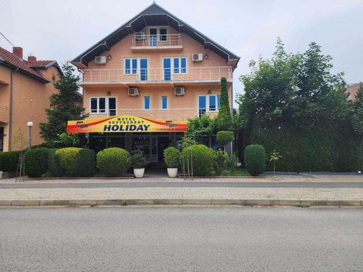 Holiday Урошевац Экстерьер фото